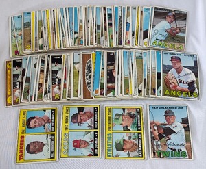 lot 47 image: 1967 Topps Baseball 100 Card Vintage Lot #2