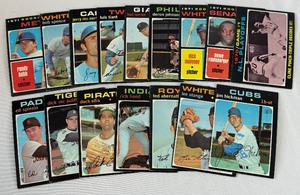 lot 50 image: 1971 Topps Baseball 16 Card Vintage Lot