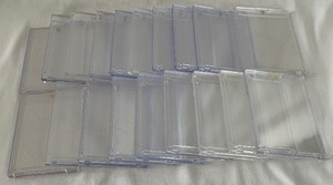 lot 63 image: (20) One Touch Magnetic Card Cases - Some New, Some Used - #1