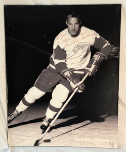 lot 74A image: Gordy Howe Signed Hockey Print - Beckett COA