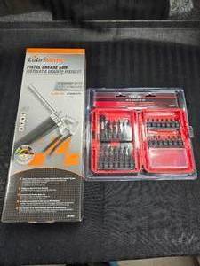 lot 65 image: New Grease Gun and Impact Bit Set