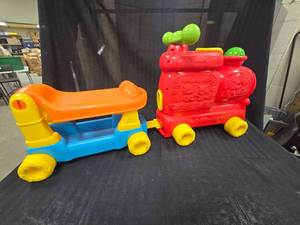 lot 104 image: Ride On Plastic Train Set