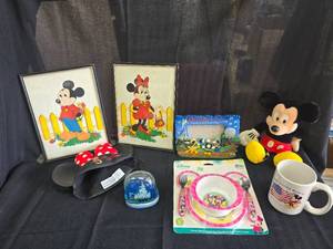 lot 141 image: Assorted Collectable Disney Items