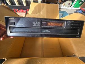 lot 148 image: Onkyo 6 Disc DVDCD Player