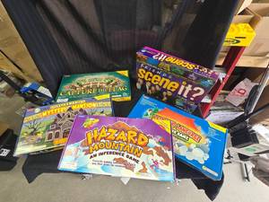 lot 161 image: 5 Used Games