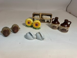 lot 45 image: Lot of Salt & Pepper Shakers