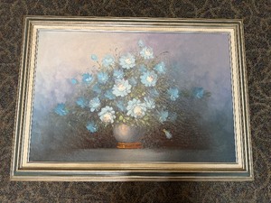 lot 104 image: Robert Cox Blue And White Flowers Oil On Canvas
