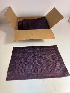 lot 119 image: 12pc Placemat Set