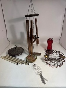 lot 82 image: Wind Chimes & Hummingbird Feeder