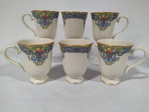lot 12 image: Lenox Autumn Collection Tall Mugs