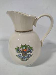 lot 14 image: Lenox Autumn Collection Pitcher