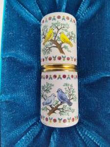 lot 34 image: Bilston and Battersea Enamels Birds in a Tree Needlecase With Box