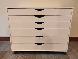 lot 44 image: White Six Drawer Storage Unit on Casters