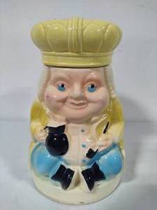 lot 39 image: Roseville Robinson Ransbottom Ole King Cole Cookie Jar