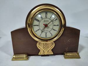lot 107 image: Sessions Mastercrafters Clock & Radio Co Mantel Clock