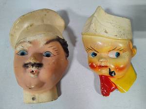 lot 110 image: Vintage Chalkware String Holders