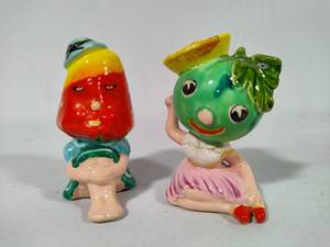 lot 115 image: Retro Salt & Pepper Shakers  Strawberry & Melon Heads