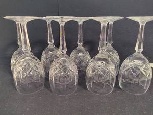 lot 135 image: Eight Crystal Goblets - Similar to Gorham