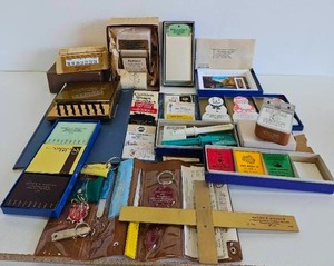 lot 79 image: NOS Brown and Bigelow Saleman Samples