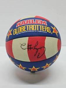lot 191 image: Vintage 1994 Harlem Globetrotters Autographed Basketball
