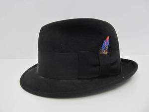 lot 102 image: Great Collection of Vintage Mens Hats #2