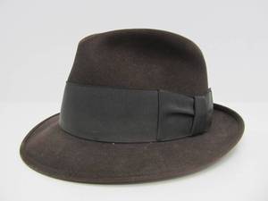 lot 120 image: Great Collection of Vintage Mens Hats #21