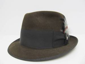 lot 124 image: Great Collection of Vintage Mens Hats #25