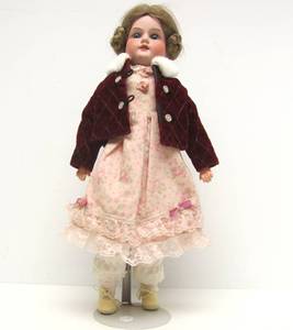 lot 150 image: Wonderful Antique Armand Marseilles Doll&nbsp
