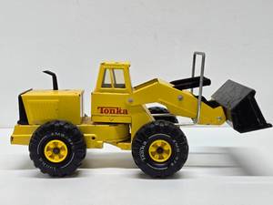 lot 365 image: Large Vintage Metal TONKA Construction Vehicle