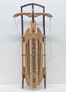 lot 367 image: Nice Vintage SPEEDAWAY Wooden Snow Sled