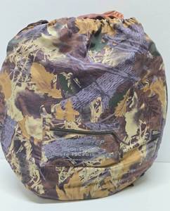 lot 376 image: Ameristep Hunting Blind Pop-Up Tent wCarrying Case