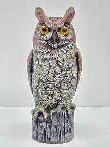lot 331 image: Larger Size Outdoor Owl Decoy - 16