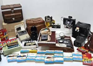 lot 339 image: LARGE Estate Lot of Vintage Cameras &amp Accessories