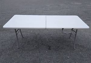 lot 393 image: 6 Cosco White Plastic Folding Table