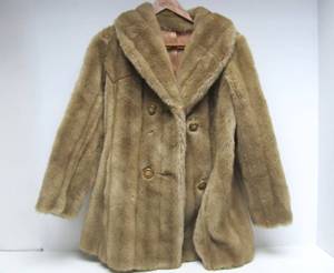 lot 262 image: Nice Condition Vintage Faux Fur ALEUTIAN Coat - Approx Size Ladies M or L