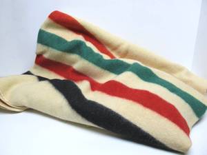 lot 263 image: Vintage HUDSON BAY Style wool Blanket - 80 x 66