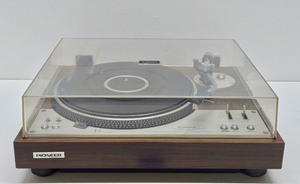lot 8 image: Excellent Quality Working PIONEER Model PL-530 Turntable #2&nbsp