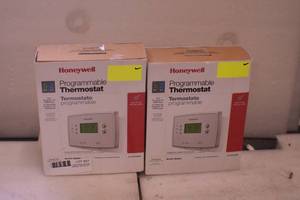 lot 27 image: Programable Thermosat