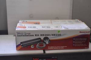 lot 33 image: Humidifier Installation Kit