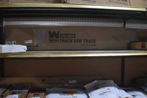 lot 52 image: WEN CT9502 100-Inch Track Saw Track Guide Rail and Adapters