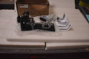 lot 56 image: WEN WA1527 Metal Pocket Hole Jig Kit with L-Base