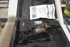 lot 86 image: WEN 61783 34-Inch to 1-34-Inch Pneumatic Coil Roofing Nailer