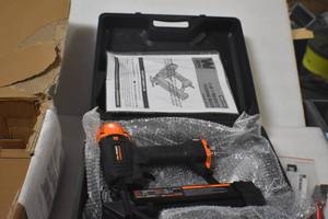 lot 87 image: WEN 61741K 4-in-1 18-Gauge Pneumatic Flooring Nailer and Stapler