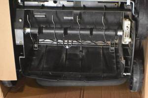 lot 105 image: WEN DT1315 15-Inch 13-Amp 2-in-1 Electric Dethatcher and Scarifier with Collection Bag