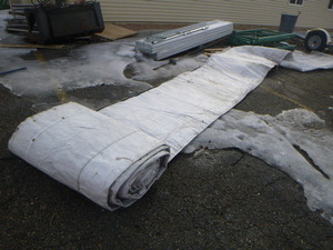 lot 15 image: Large Tarp
