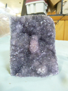 lot 17 image: Beautiful Amethyst