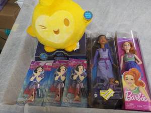 lot 49 image: Toys...