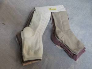 lot 73 image: 5 pair Womens Ankle Socks...