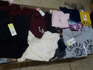 lot 89 image: New Overstock Womens Clothing size...
