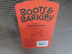 lot 132 image: Boots and Barkley Cat Scratcher- ca...